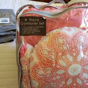 Cynthia Rowley 8 piece comforter set